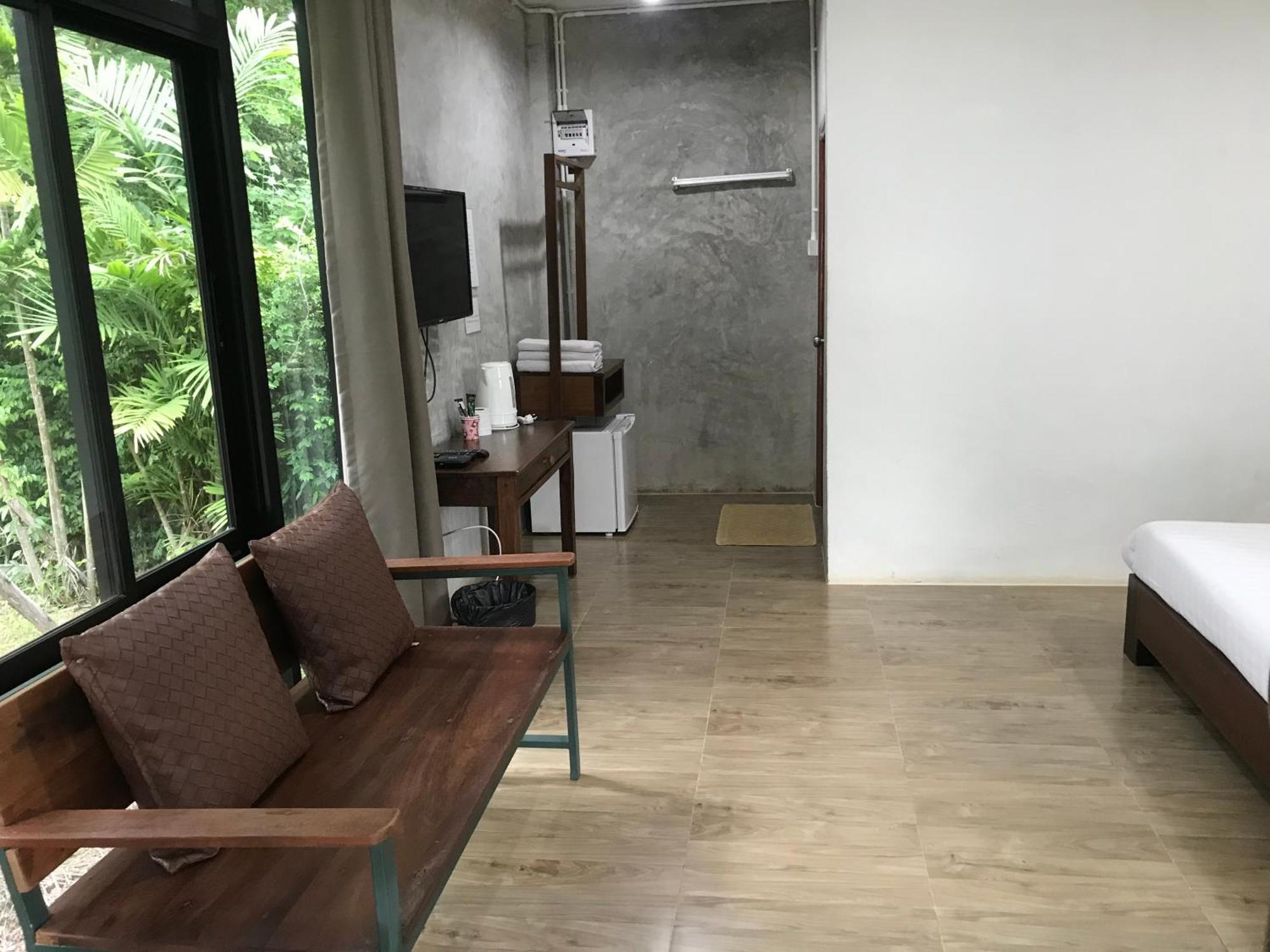 Ban Mong Muang Sangkaset Resort מראה חיצוני תמונה