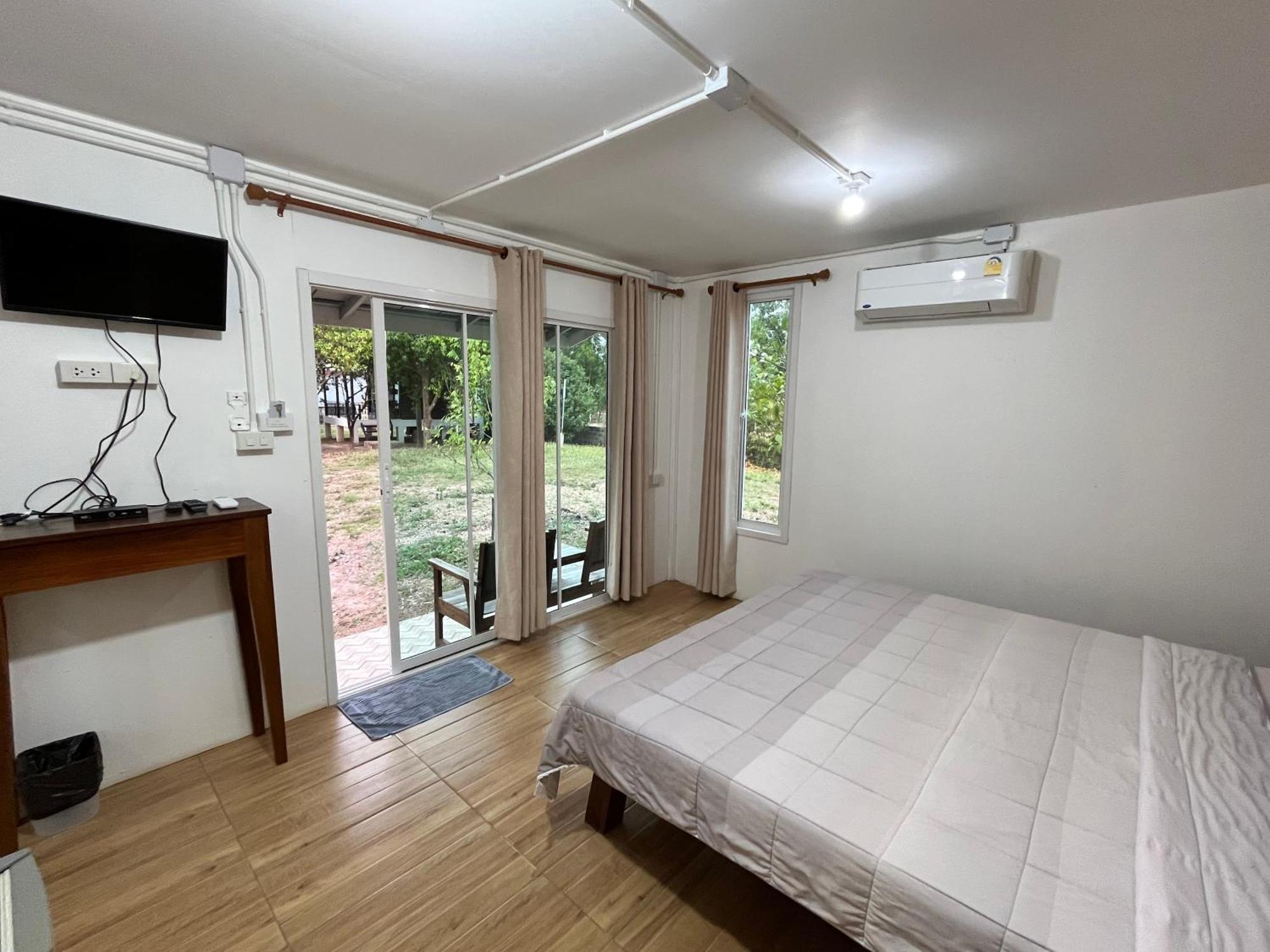 Ban Mong Muang Sangkaset Resort מראה חיצוני תמונה