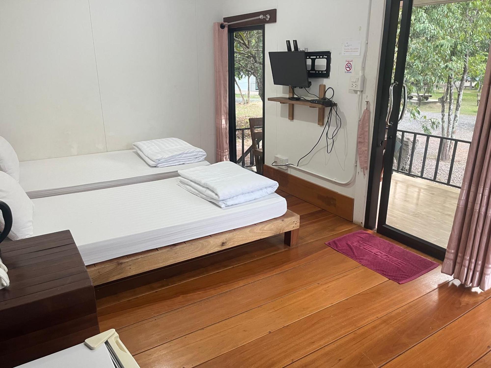 Ban Mong Muang Sangkaset Resort מראה חיצוני תמונה